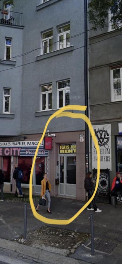 Plaza De Luxe Apartman Pozsony Kültér fotó