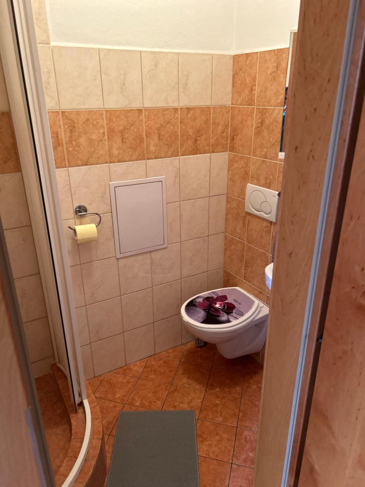 Plaza De Luxe Apartman Pozsony Kültér fotó